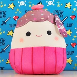 Squishmallow Elpha the Cupcake 8" UltraSoft Valentine's Day Toy Plush NWT